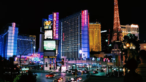 Post image 3 Popular Things to Do in Las Vegas Revel in The Las Vegas Nightlife - 3 Popular Things to Do in Las Vegas